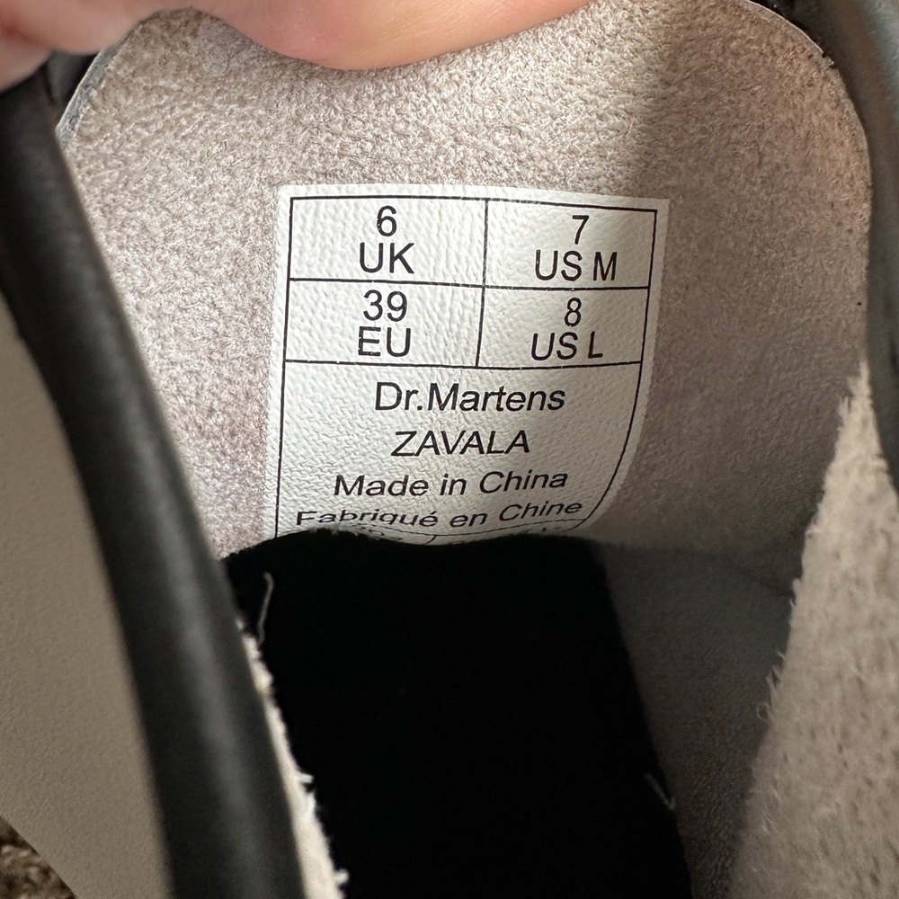 White Dr. Martens Zavala Combat Lace-Up Boots | W8, M7 - Picture 2 of 6
